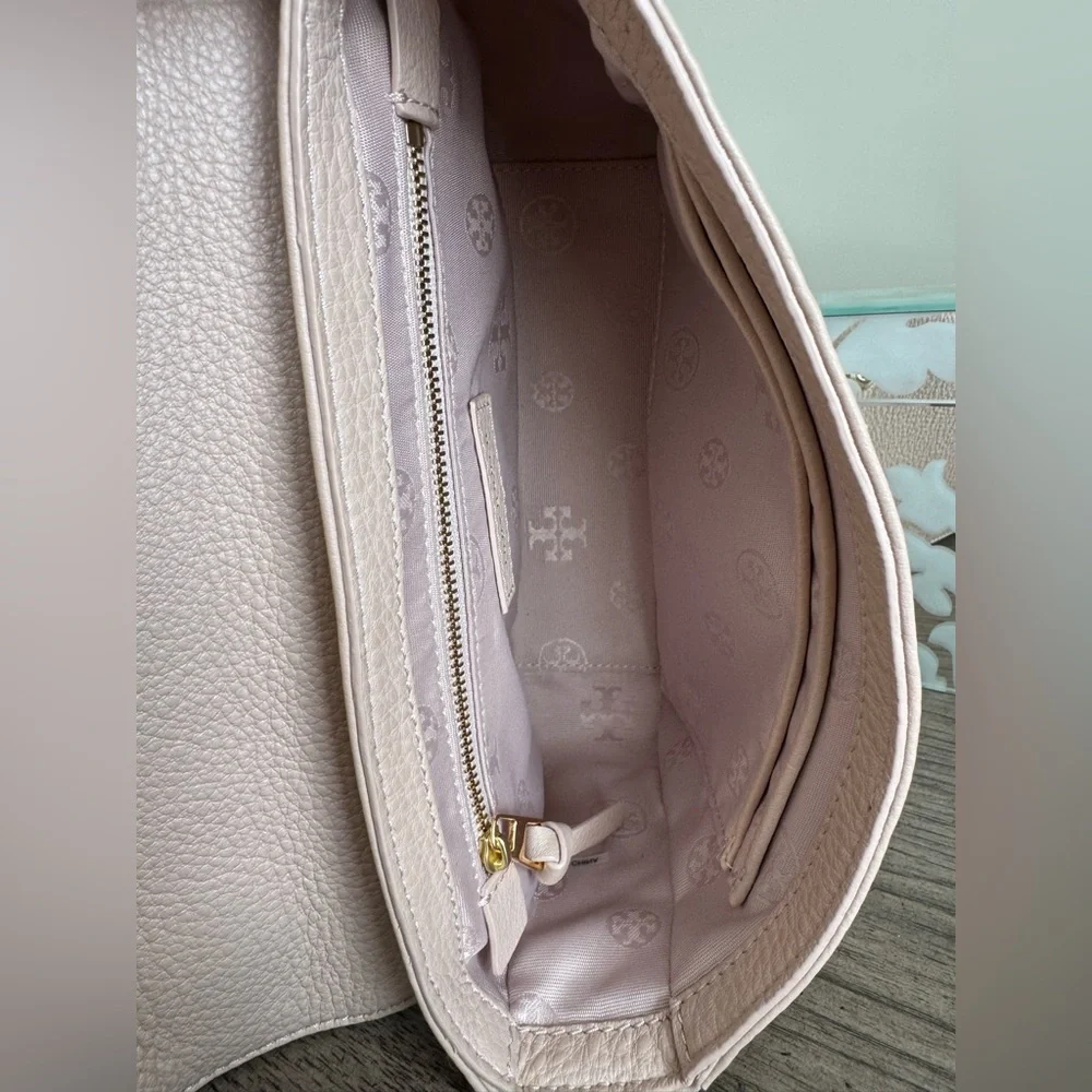 Tory Burch Light Pink Flap Shoulder Bag Convertible Crossbody Oak Pebble Leather